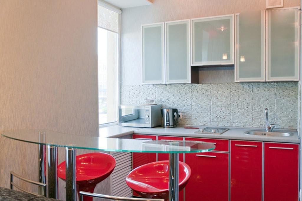 Modern Luxury Studio In The Center Of Kharkiv At Konstitutsii Square エクステリア 写真