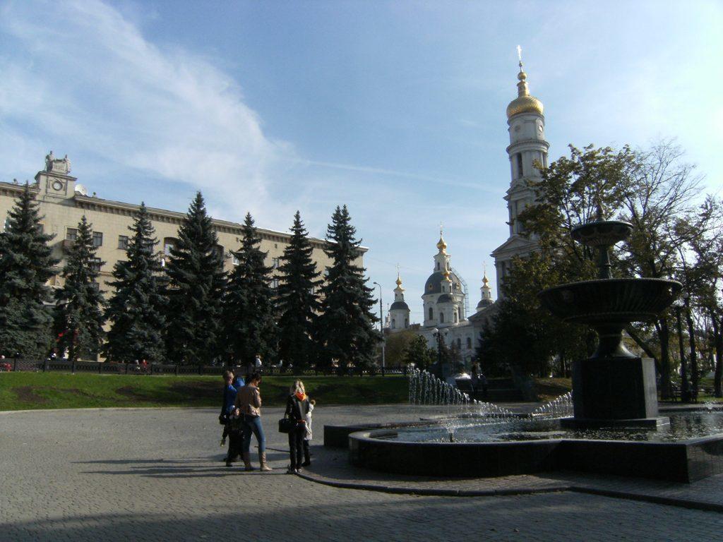 Modern Luxury Studio In The Center Of Kharkiv At Konstitutsii Square エクステリア 写真