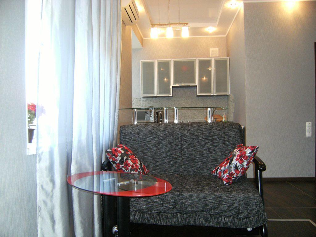 Modern Luxury Studio In The Center Of Kharkiv At Konstitutsii Square エクステリア 写真